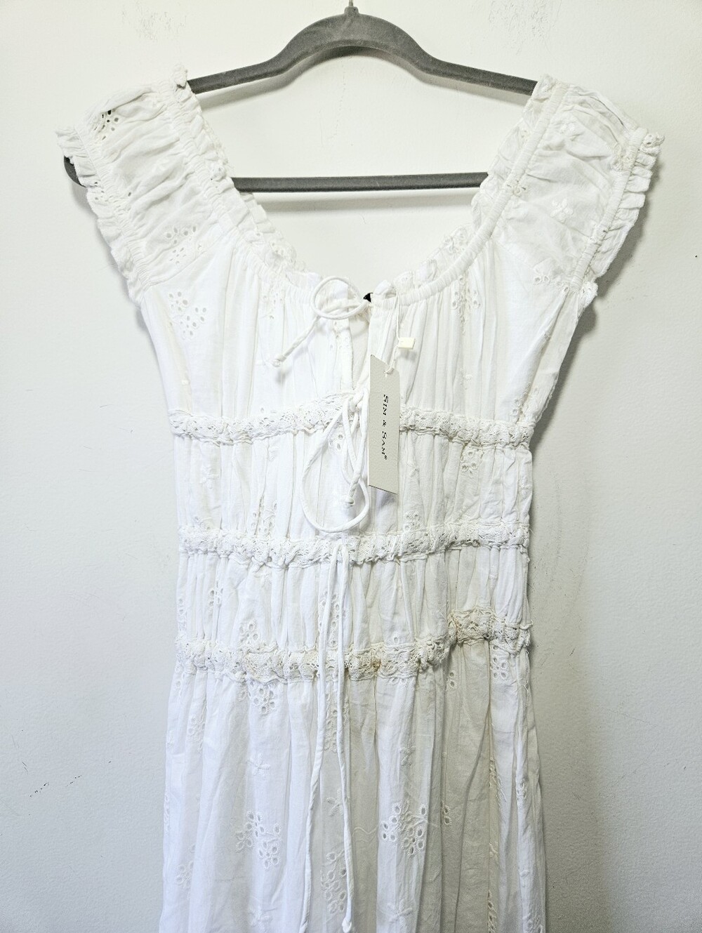 NWT Sim & Sam Ruched Midi Dress Size S White Feminine - Picture 4 of 8